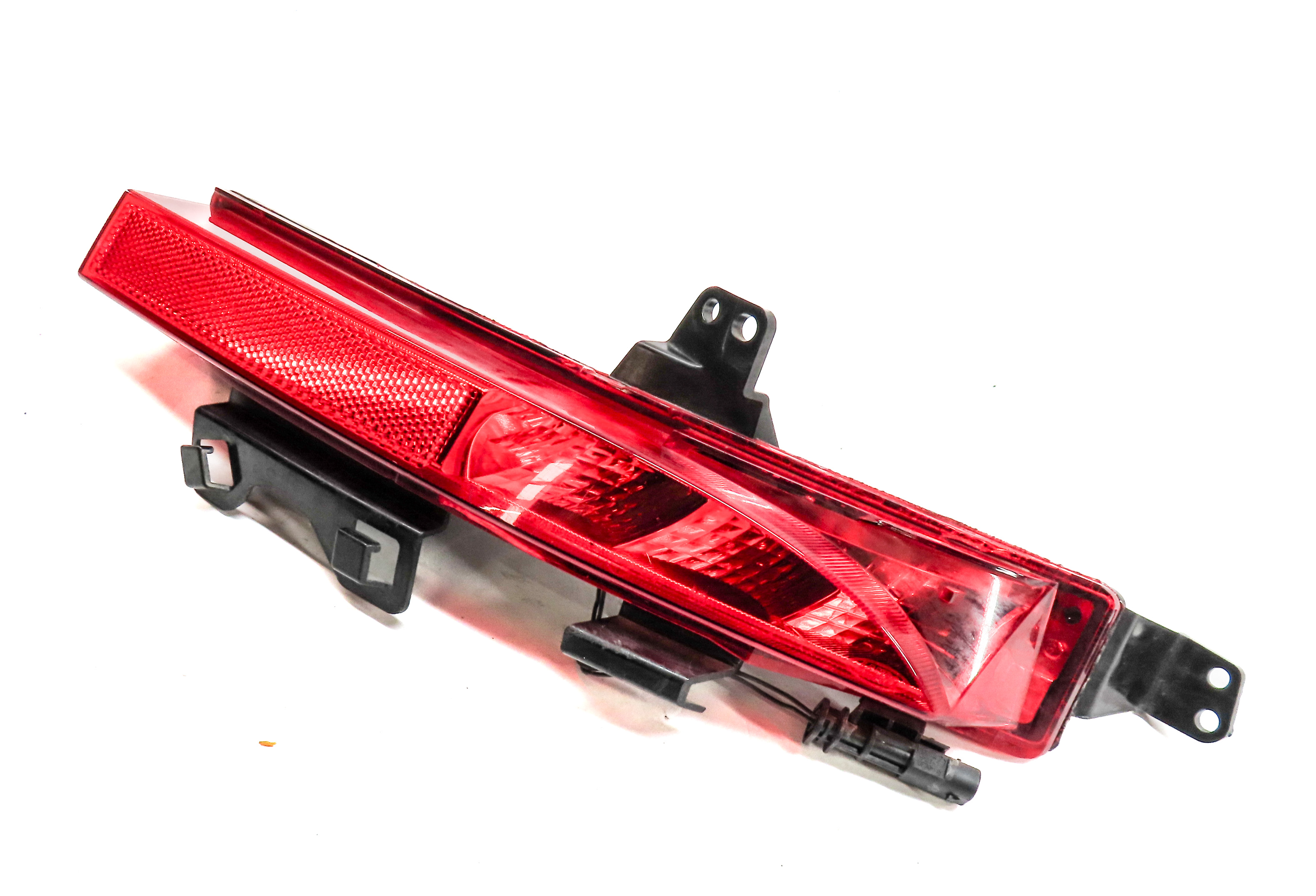 15-19 LAND ROVER DISCOVERY SPORT (L550) RIGHT REAR BUMPER TAILLIGHT LIGHT LAMP — exact item pictured